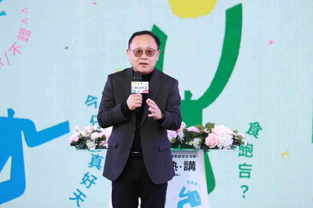 ▲文化部長史哲強調講母語的重要性,也表示對臺灣文化的認同。(記者 辛澎祥/攝)