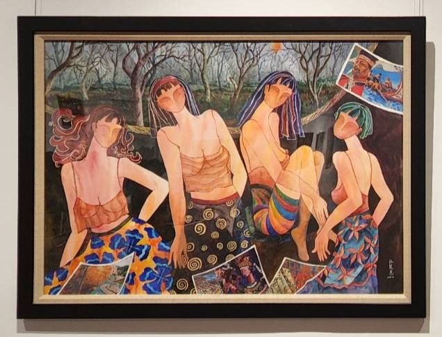 ▲繽紛多彩且阿娜多姿的女性描寫,是展覽作品中的細膩構圖的神來之筆。(記者 辛澎祥/攝)