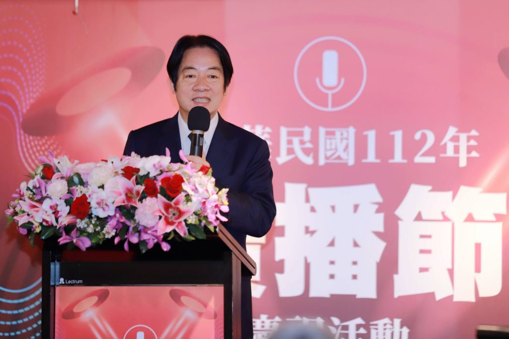 ▲副總統賴清德出席廣播節慶祝大會上致詞時回憶曾擔任2年廣播主持義工的趣味往事。(記者 辛澎祥/攝)