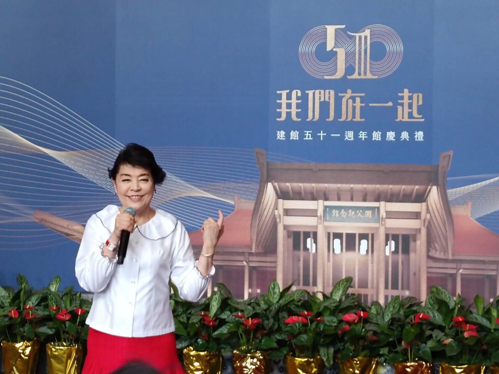 ▲聲樂家簡文秀教授出席活動陳述她過往至今與國父紀念館的淵源,並演唱膾炙人口的歌曲自娛娛人,開心至極。(記者 辛澎祥/攝)