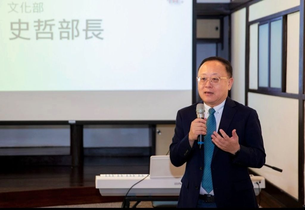 ▲文化部長史哲致詞時表達將以國家級博物館的專業保存,讓賴和文學代代相傳。(記者 辛澎祥/攝)