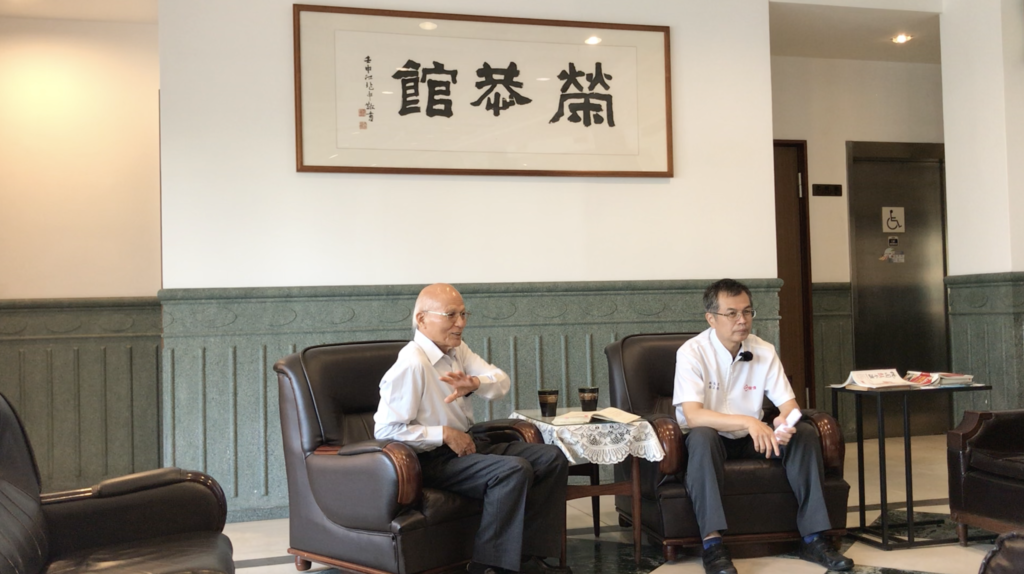訪談龜山人,以故事及物件呈現他們對龜山土地的記憶,(圖/文化局提供)