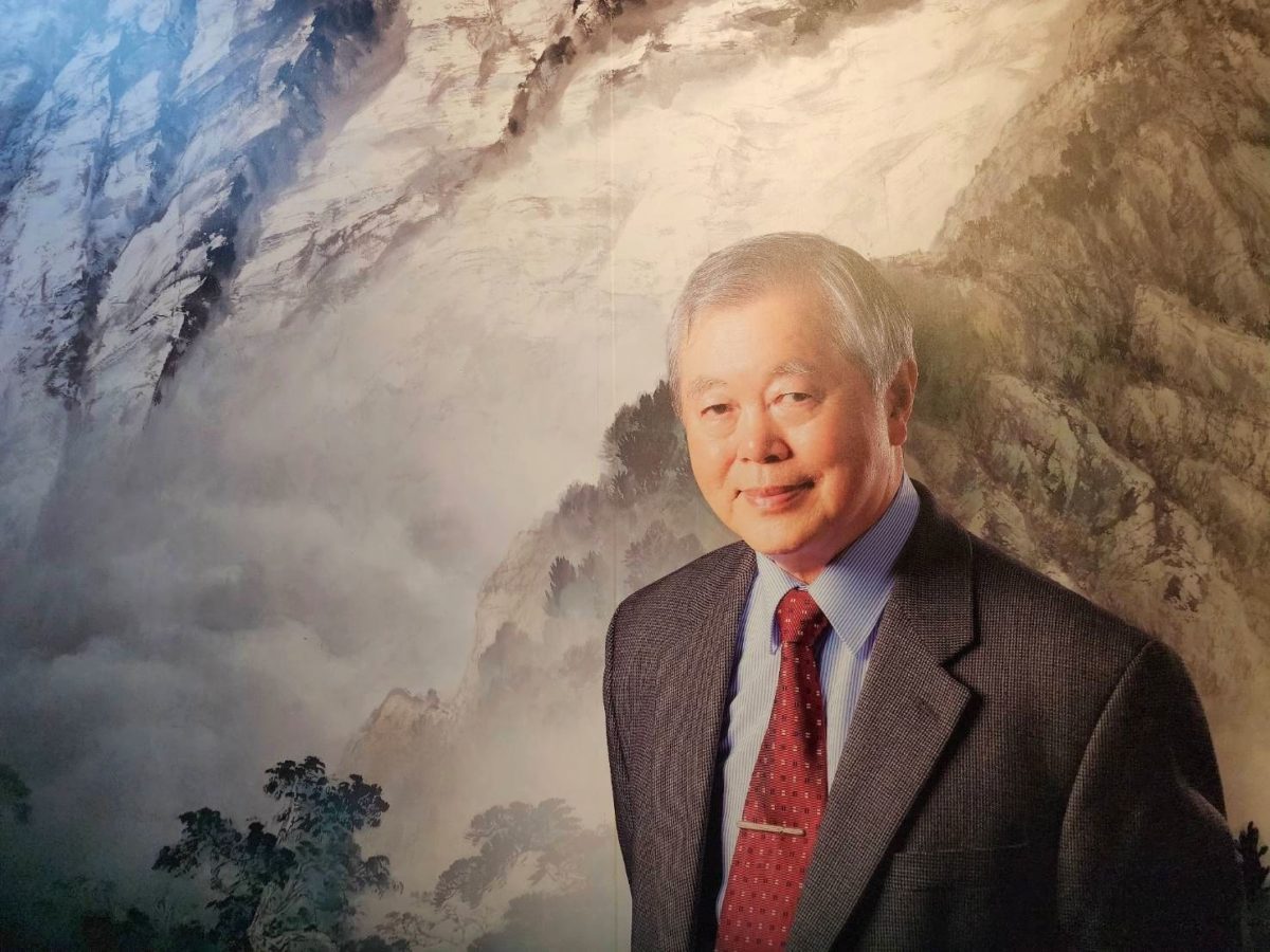 藝海遊踪   峰巒疊重   蘇峯男八十回顧展   氣勢磅礡中看見景緻生命力