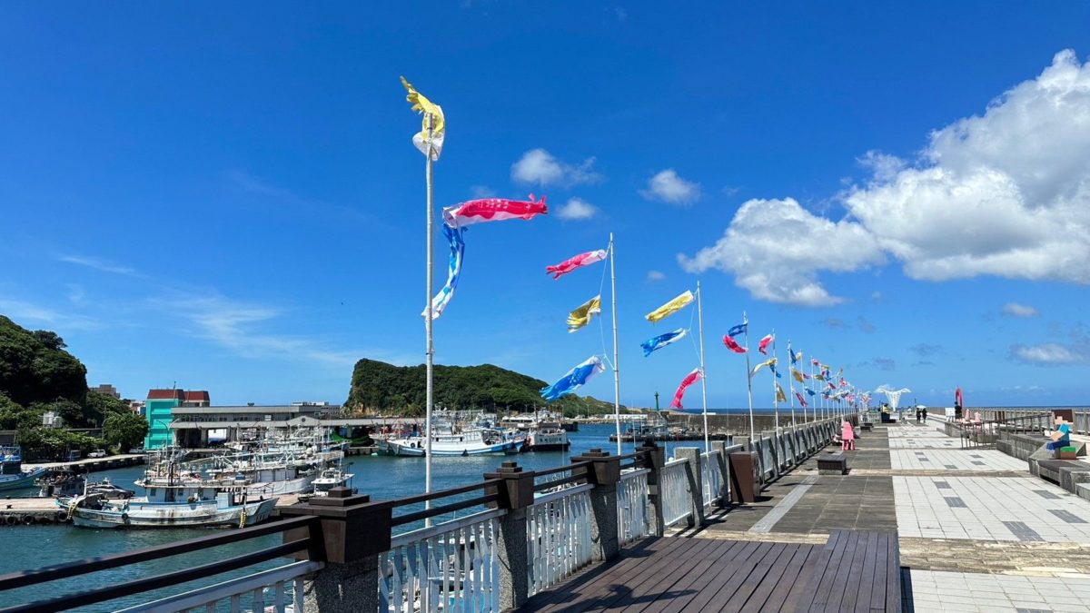 深澳漁港親海旅行    品嚐當季美味小卷