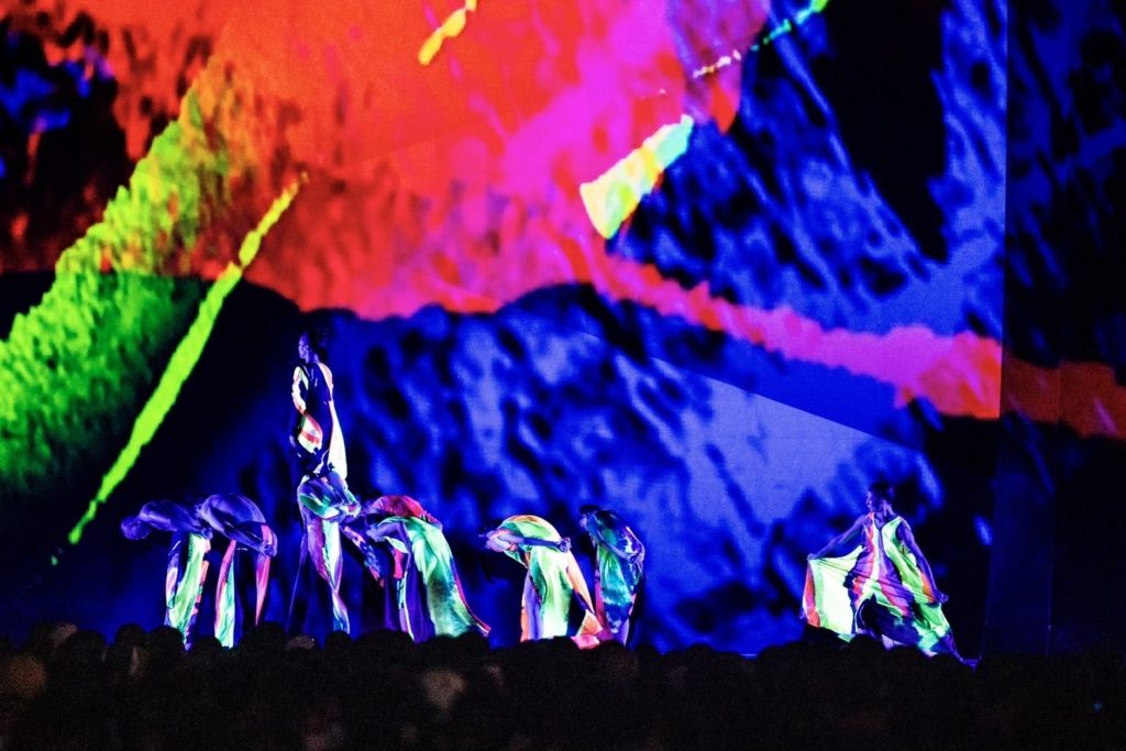 ▲雲門舞集演出的「十三聲」展現藝術與文化豐沛的質感與視覺美。(圖/文化部 提供)
