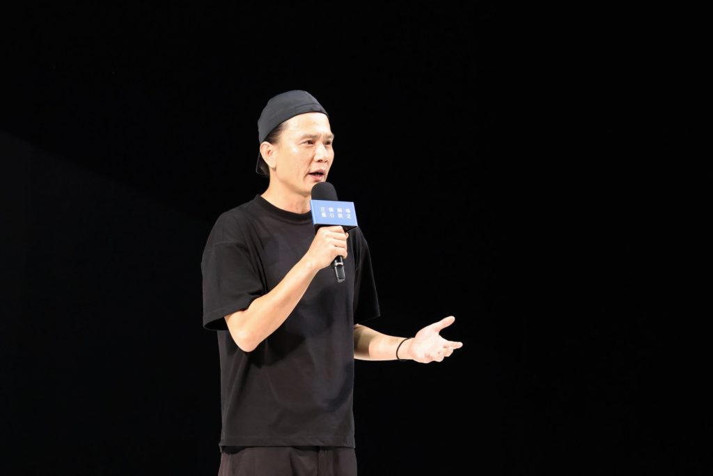 ▲雲門舞集總監鄭宗龍說明演出的正面意義。(圖/文化部 提供)
