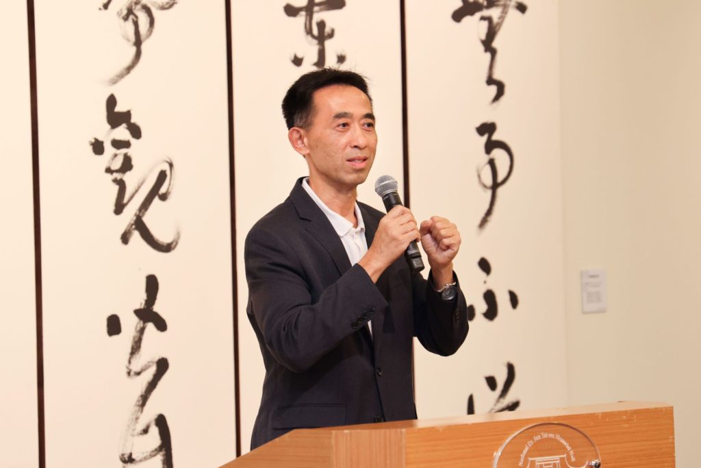 ▲國立國父紀念館館長王蘭生強調連勝彥老師的作品在文字傳化中展現兼容並蓄的美感與品味。（記者 辛澎祥/攝）