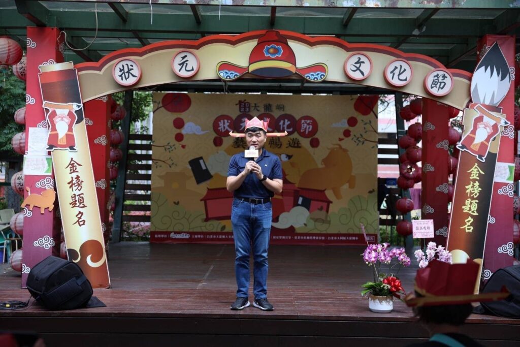 ▲台北市產發局商業處處長高振源致詞時歡迎民眾踴躍參加活動,讓歡樂滿載。(圖/台北市商業處 提供)