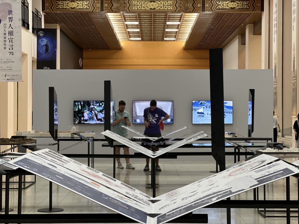 「中正紀念堂園區新願景概念競圖成果展覽」即日起在中正紀念堂中央通廊展出，展期至12月17日。。（圖/文化部提供）