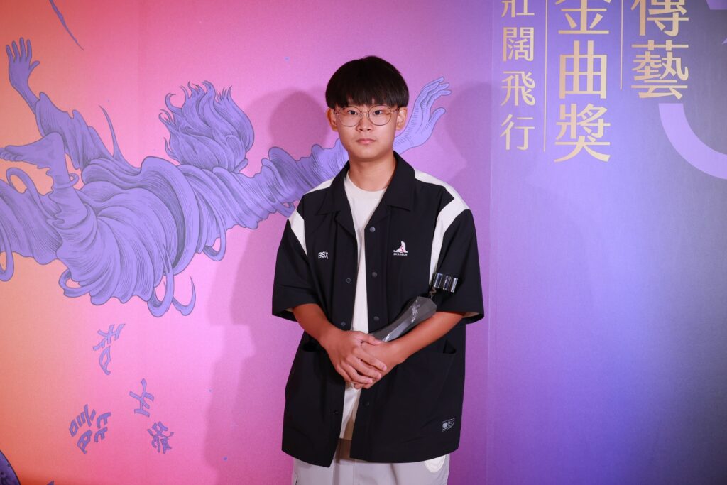 ▲光興閣掌中劇團林宏憲以「大俠百草翁前傳」榮獲評審團獎。(圖/文化部 提供)