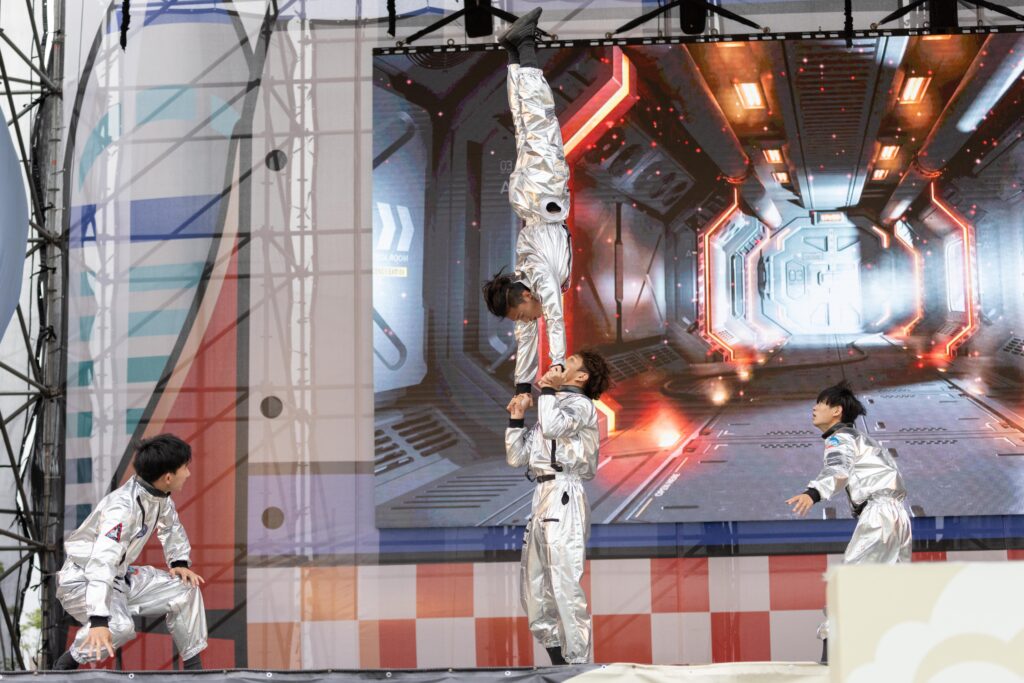 FOCA福爾摩沙馬戲團《魔幻馬戲雙重奏》－《宇宙大冒險》。（圖/臺北表演藝術中心提供）