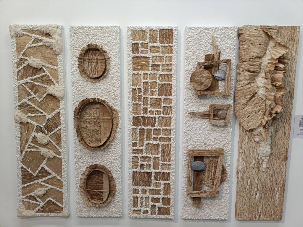 ▲工藝品追求原生態原味的製作結構，讓展品更能顯現自然的價值。（記者 辛澎祥/攝）