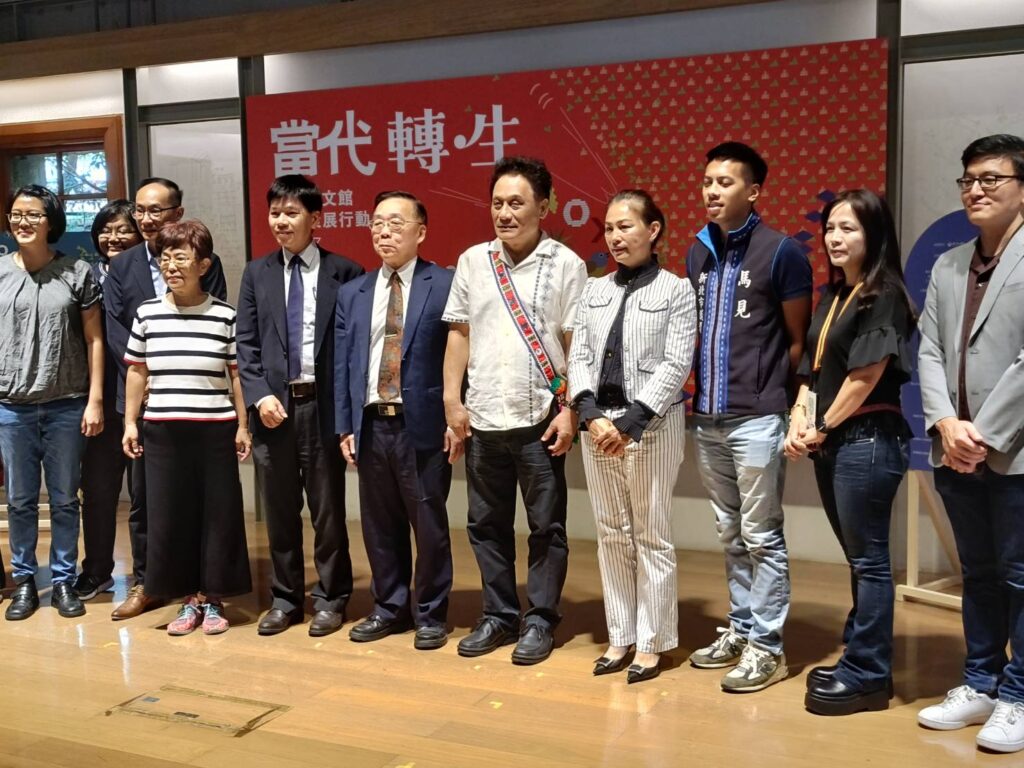 ▲出席活動的各界貴賓開心合影留念。（記者 辛澎祥/攝）