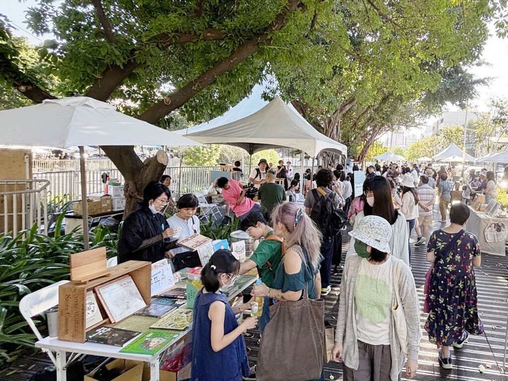 11月4日至5日的柳川日和舊書市集吸引眾多愛書人參與。（圖/文化部提供）