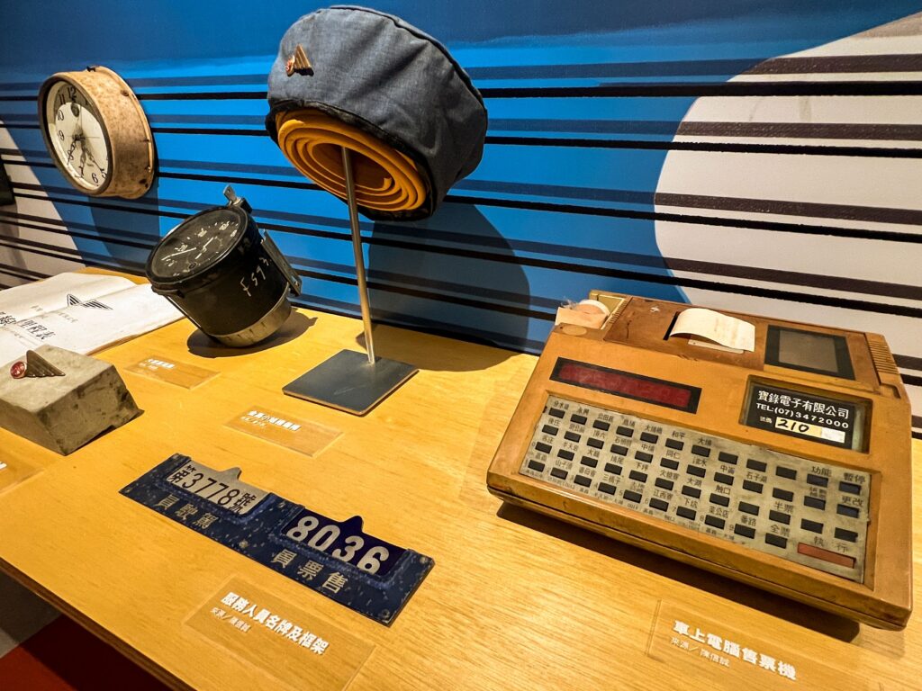 ▲古老且具歷史的公路局辦公用具，在展覽中極具懷念性。（圖/交通部 提供）