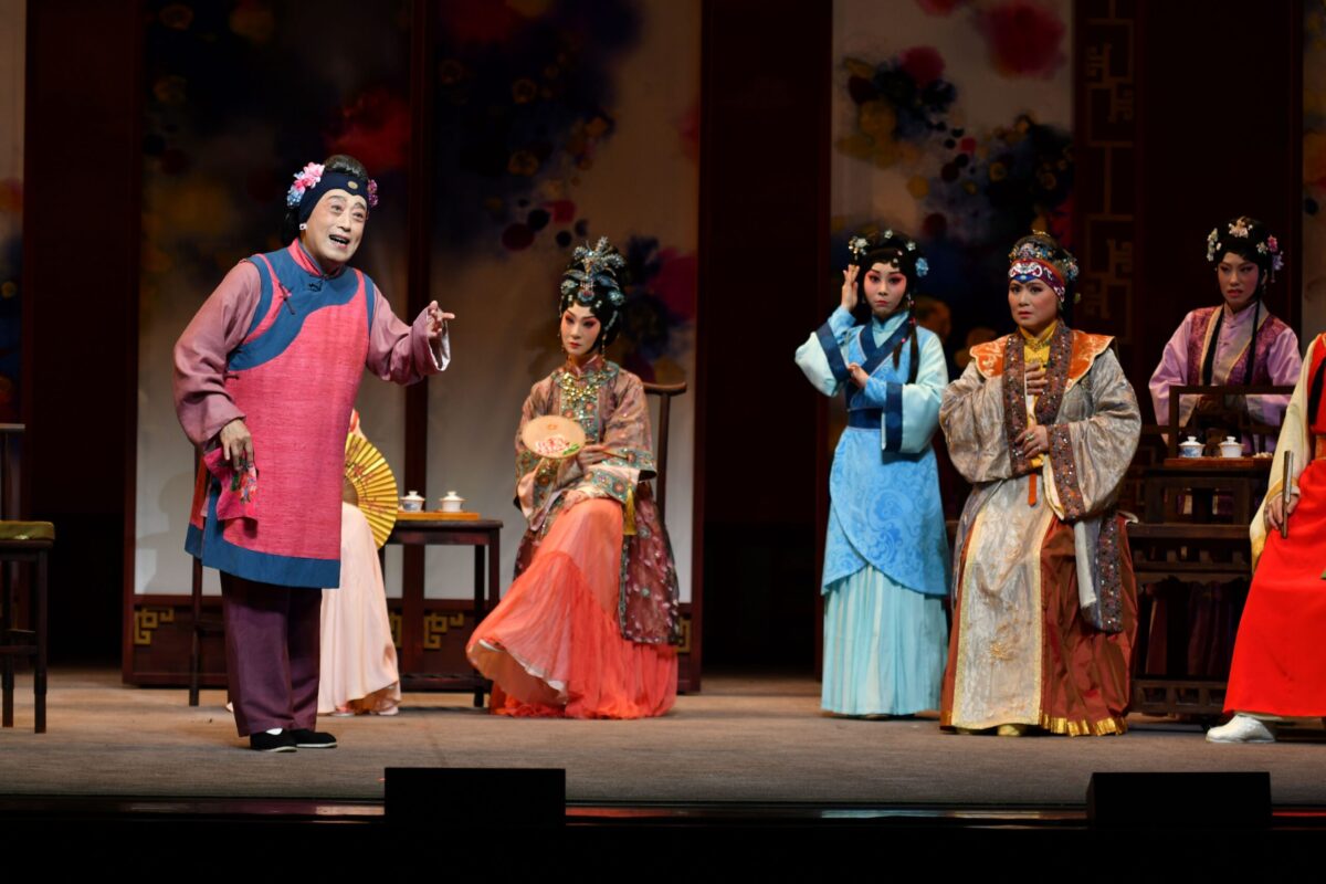 李寶春破天荒演女人   新編京劇《劉姥姥和王熙鳳》明起登場