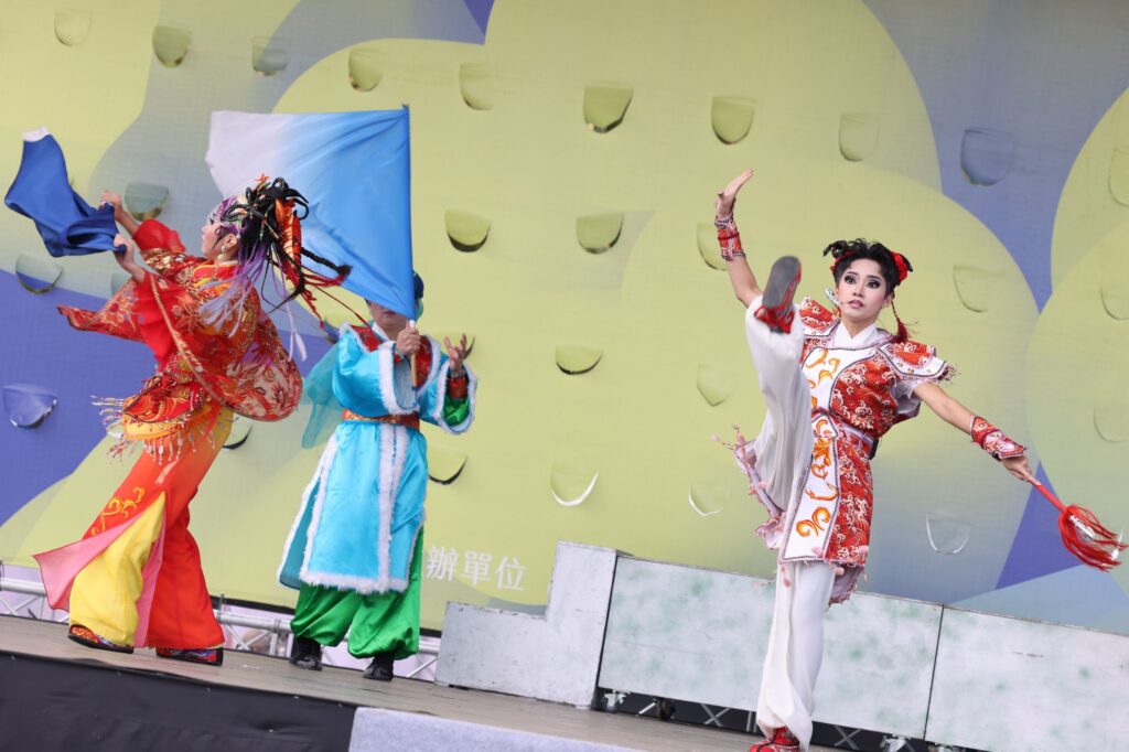 ▲不同型態的節目演出,讓地方演藝團隊更顯賣力。(圖/文化部 提供)