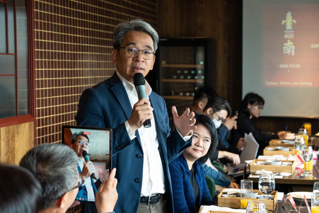 ▲臺南市文化局長謝仕淵會中表達對臺南藝博會的高度期待。（圖/畫廊協會 提供）