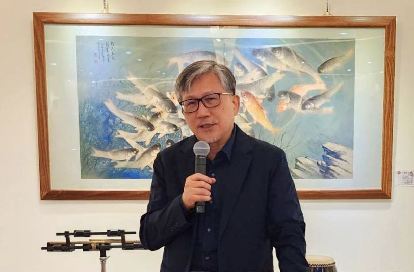 ▲廖仁義教授從臺灣藝術史的發展歷程提出他精闢的見解與觀察。(記者 辛澎祥/攝)