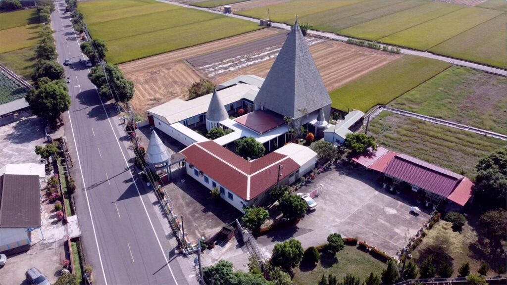 ▲臺灣現代經典建築照片及影像展出,帶給觀者許多珍貴的觀察史料。(圖/臺博館 提供)
