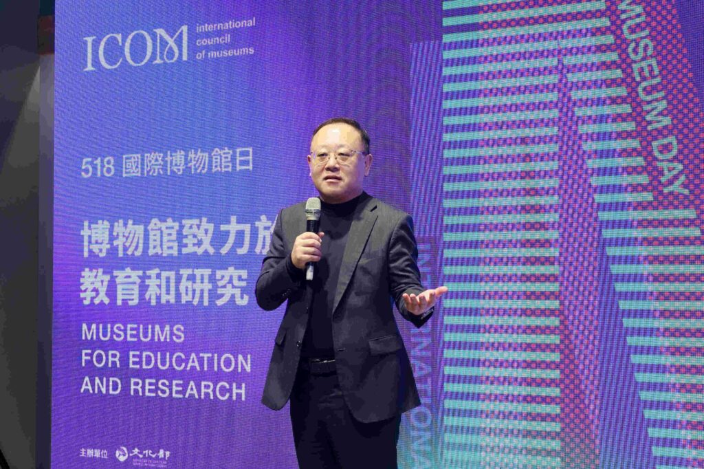 ▲文化部長史哲宣佈建築中心將落腳臺博鐡道園區，完工後將增加一個嶄新的博物館。（記者 辛澎祥/攝）