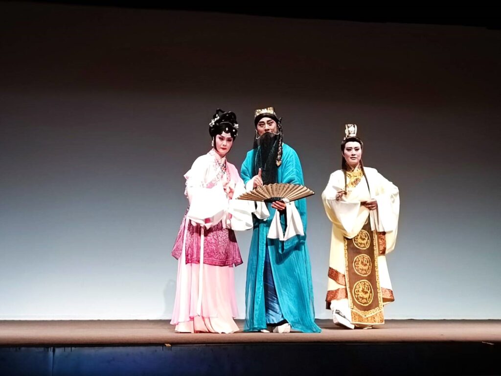 《劈棺驚夢》描寫修道者莊周試妻的故事,人物不多卻情節豐富。(記者 陳安婷/攝)