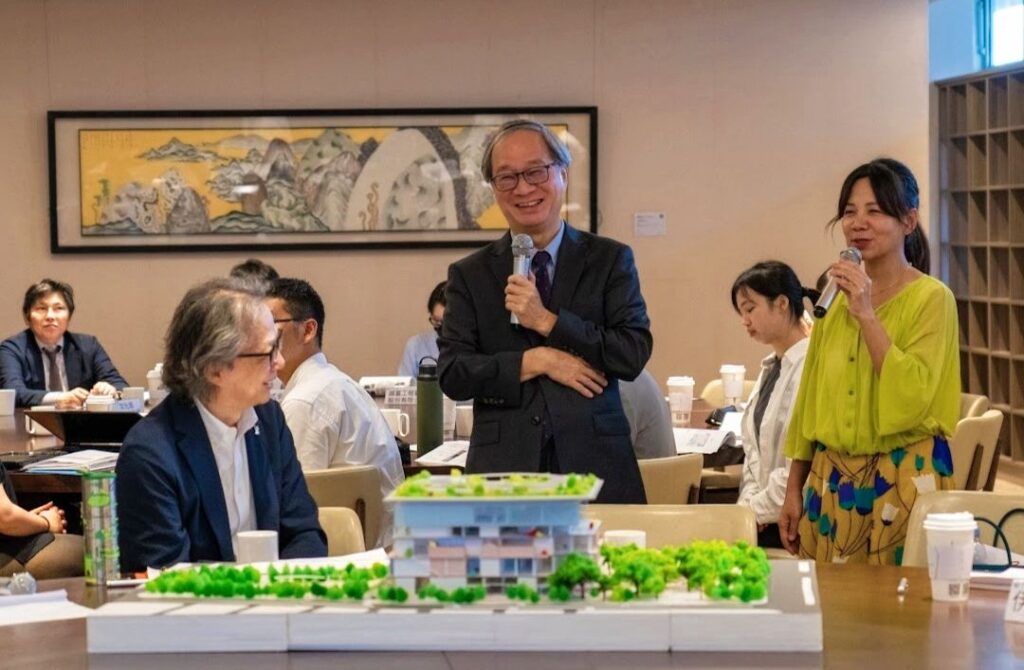 ▲文化部長李遠(中)說明國家兒童未來館的願景。(圖/文化部 提供)