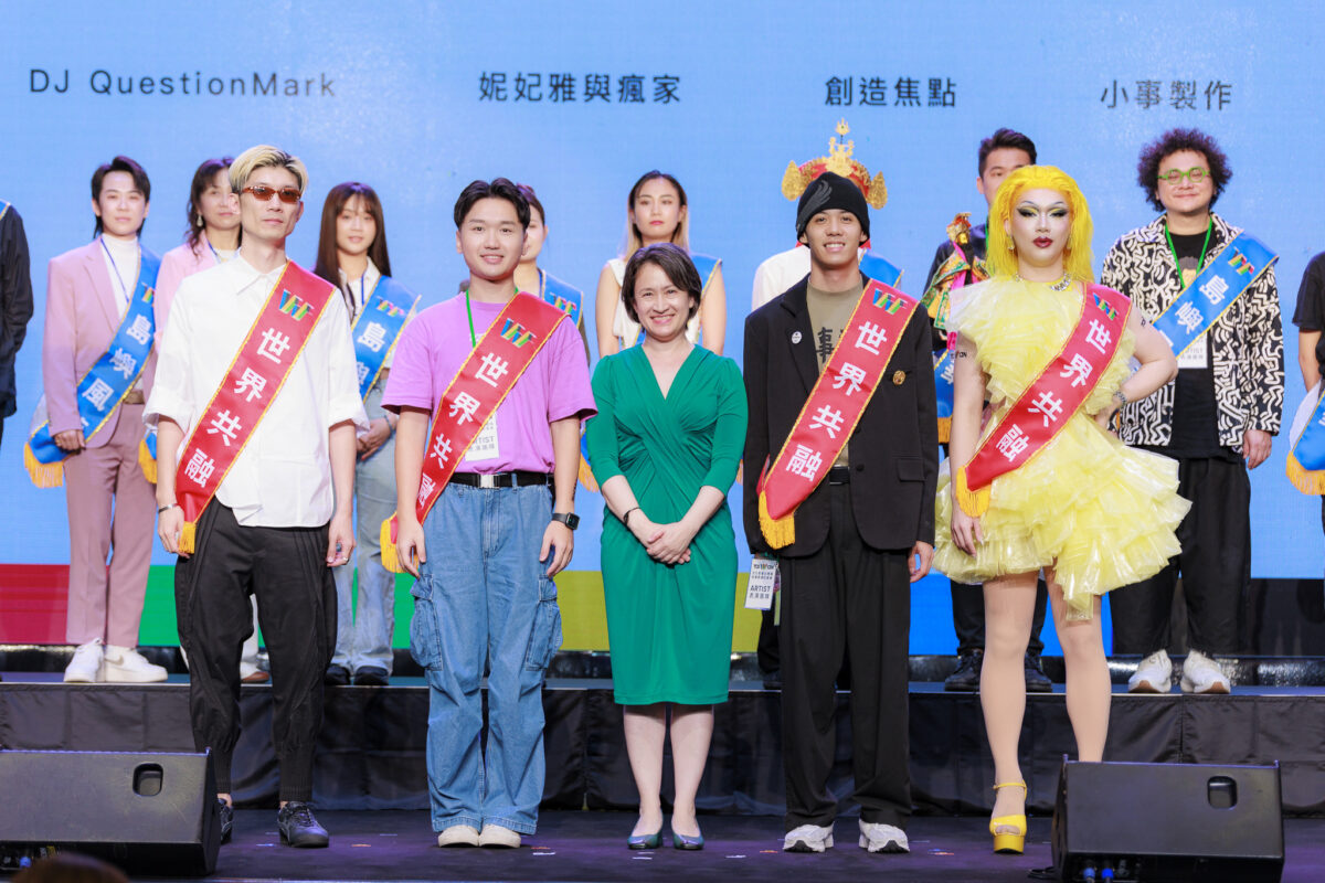 蕭美琴為文化奧運代表團綬帶   珍奶、藍白拖、台灣黑熊前進巴黎