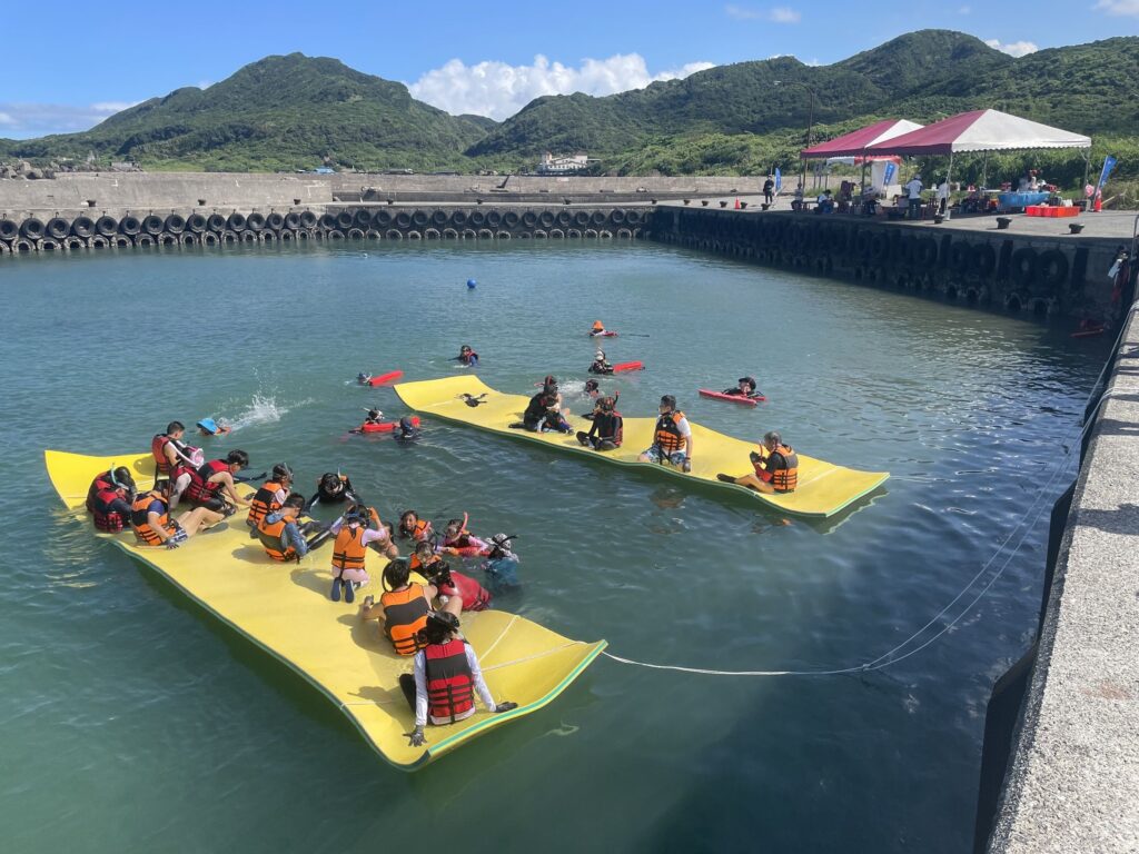 ▲民眾在新北市漁業處策畫下進行系列活動。（圖/新北市漁業處 提供）