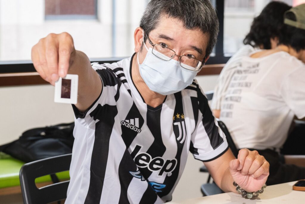 ▲學員踴躍分享欲數位化的材料。（圖/文化部 提供）