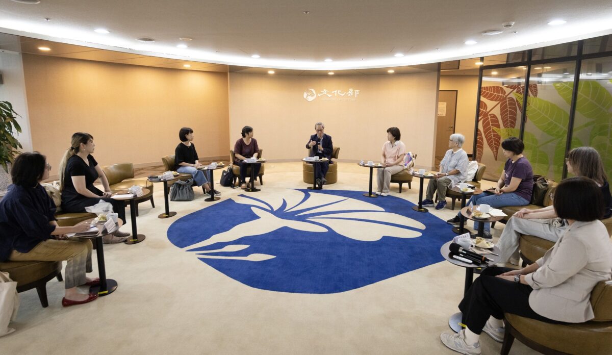 繪本及圖文書政策意見交流會   繪本作家的孤獨   李遠盼以培力導師制度陪伴創作