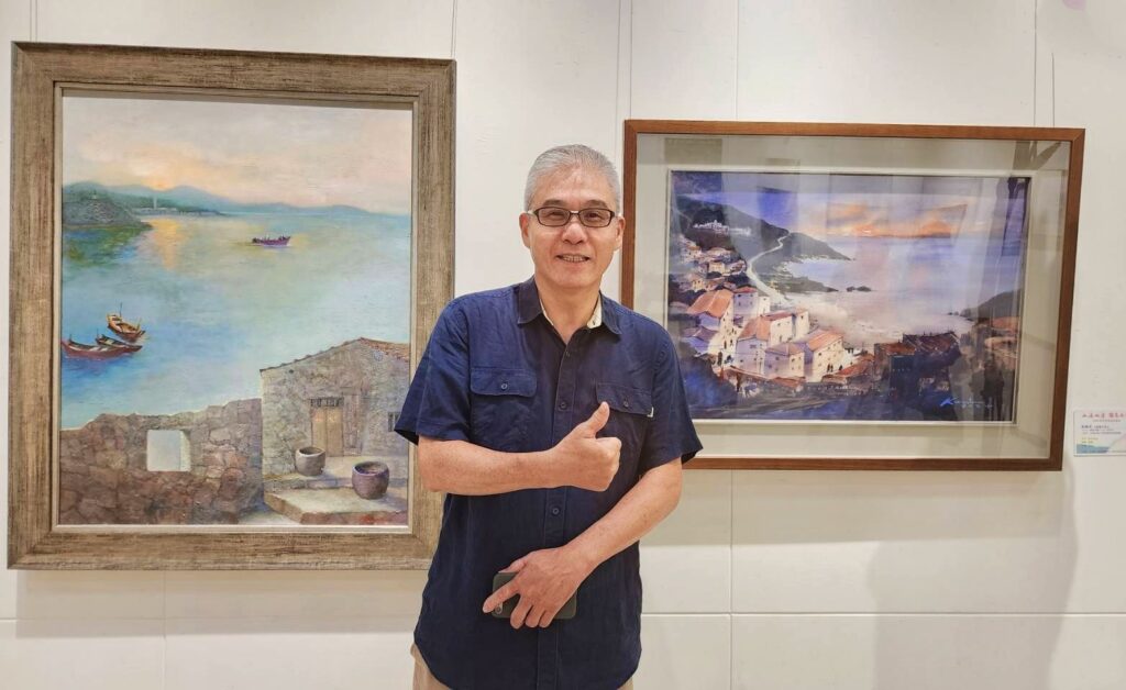 ▲馬祖藝術家林國勇的水彩創作，將馬祖的山海連線藉由彩墨將景物做視覺的對比與延伸，格外生動有情。（圖/大媒體新聞網 提供）