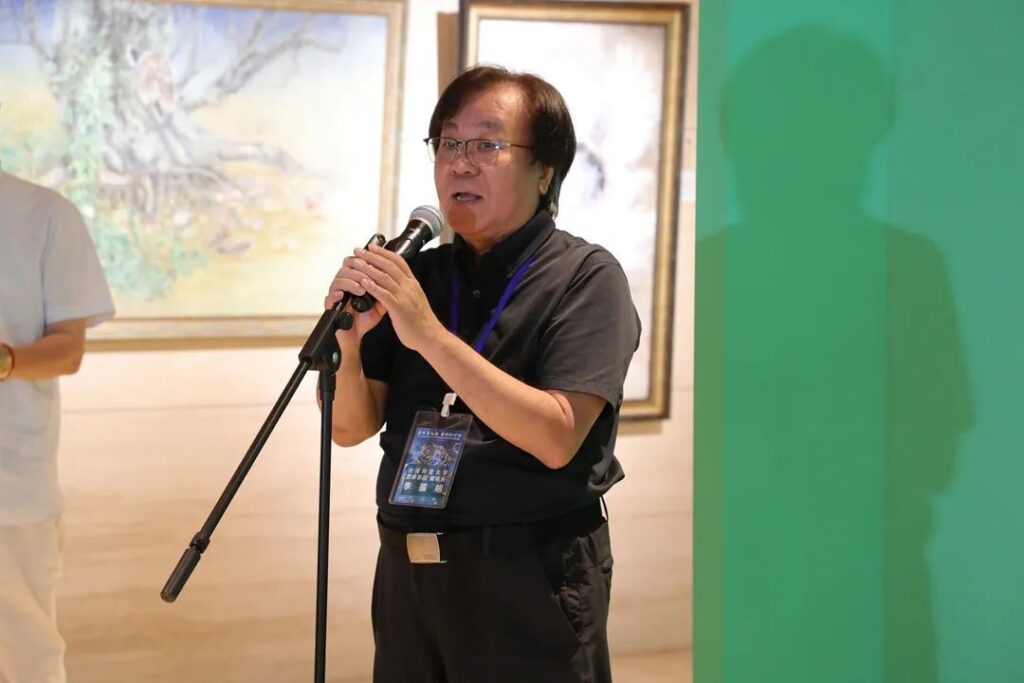 ▲臺師大前美術學院院長李振明教授,多次率團至上海進行兩岸文化交流,致詞時強調藉此舞台發展極具意義。(圖/李振明 提供)