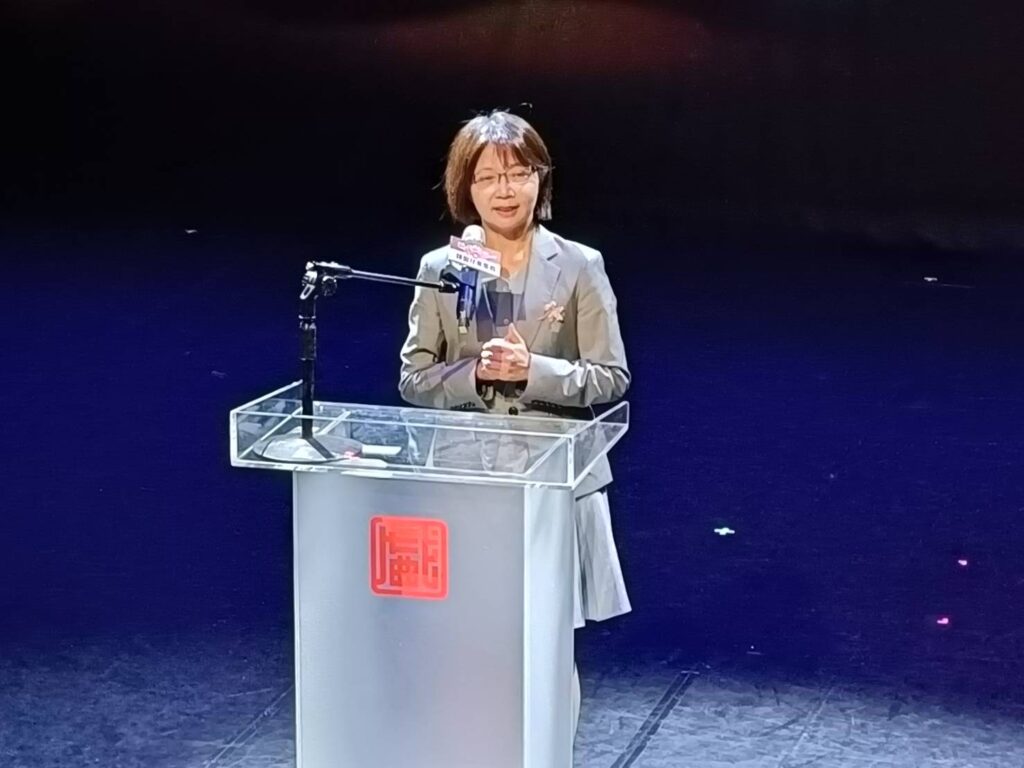 ▲教育部藝術教育司司長武曉霞支持藝術進入校園的傳習計畫，希望學童及學生們能從中有所獲得。（記者 辛澎祥/攝）