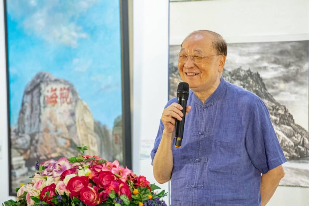 ▲前文化部長洪孟啟對離島山海景致的描繪創意與創舉,給予正面肯定。(圖/大媒體新聞網 提供)