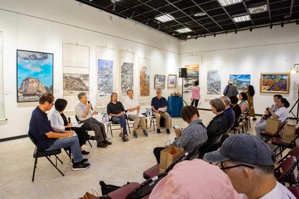 ▲「山海相連 離島發聲」藝術家聯展座談會，本島與離島藝術家暢所欲言，場面熱烈。（圖/大媒體新聞網 提供）