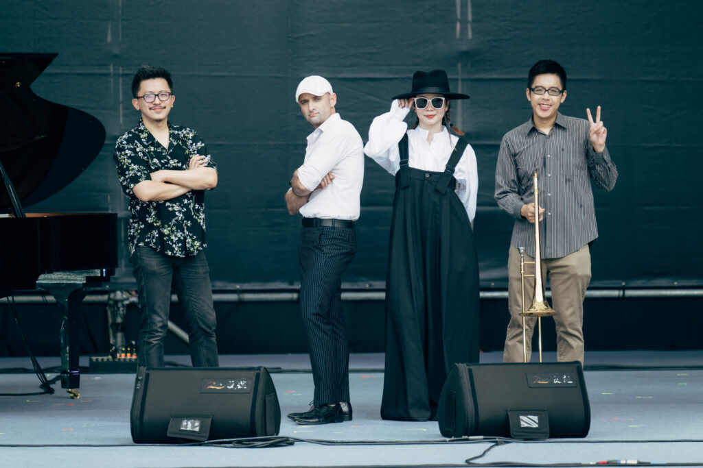 左起製作顧問謝明諺、音樂家Musa明馬丁、壞特 _te、Michael Wang。（圖/國家兩廳院提供／攝影：林軒朗）