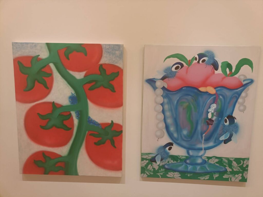 ▲參展作品顯得繽紛多彩。(記者 辛澎祥/攝)