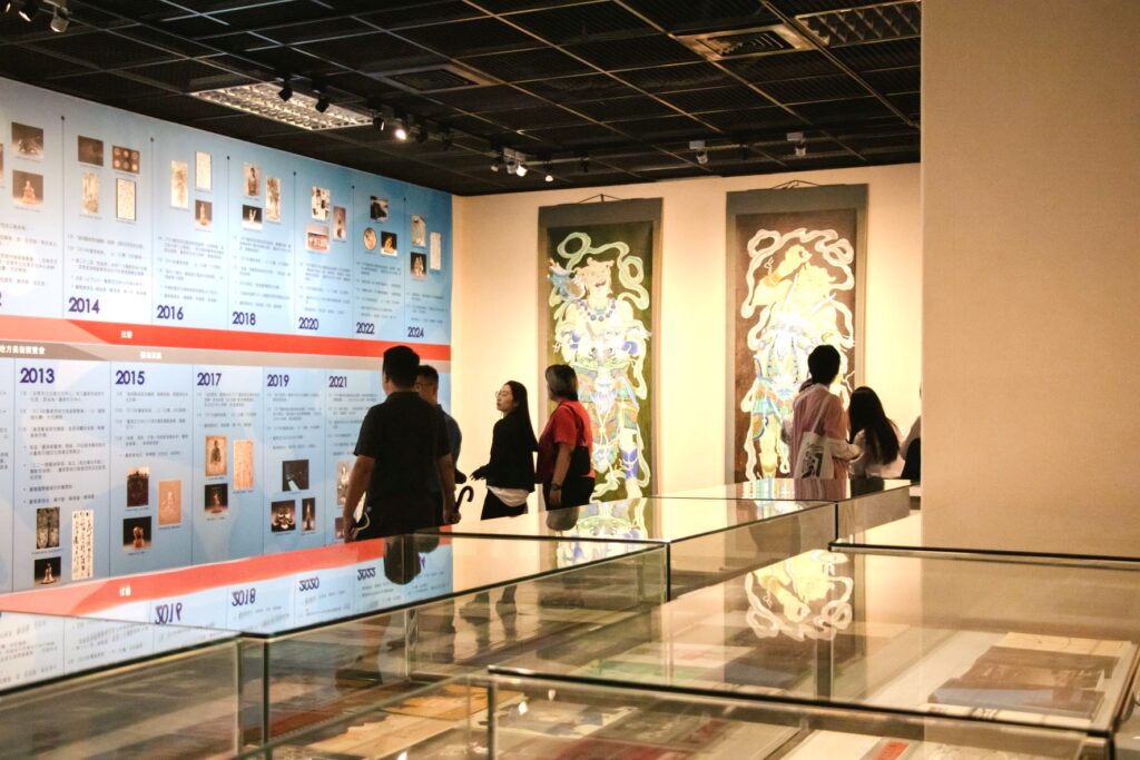 《鯤鯓漫波─臺南美展四十年的臺南美學》展覽開展。(圖/文化局提供)