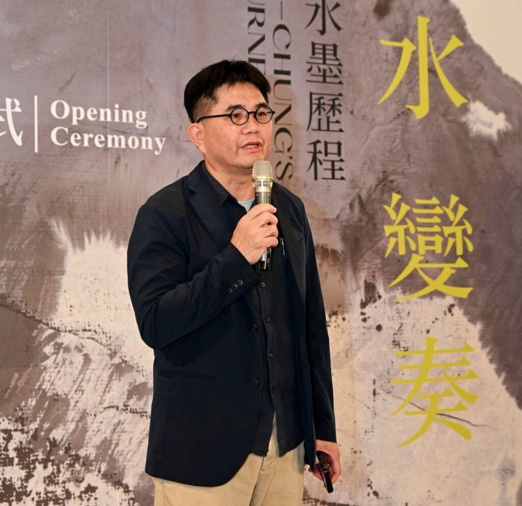 ▲文化部主任秘書陳登欽致詞時表達對李重重個展的高度重視。（圖/文化部 提供）