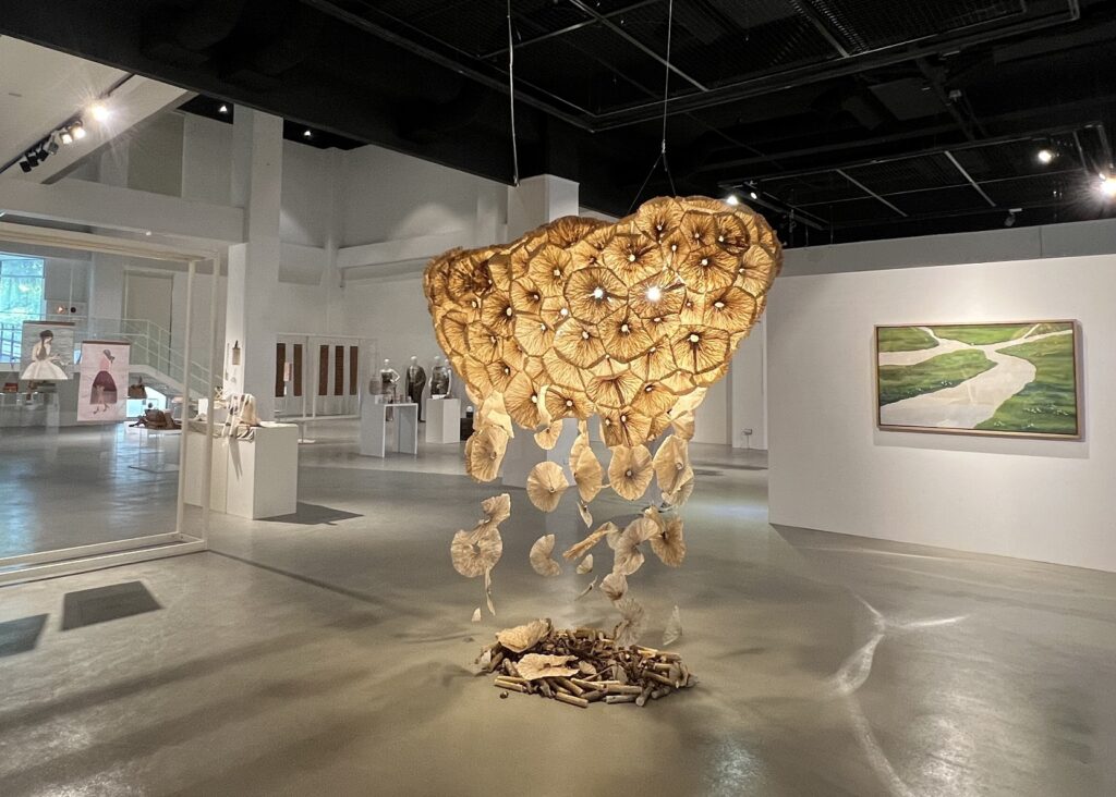 臺中市第七屆纖維創作獎作品展即日起在纖維工藝博物館展出。(圖/文化局提供)