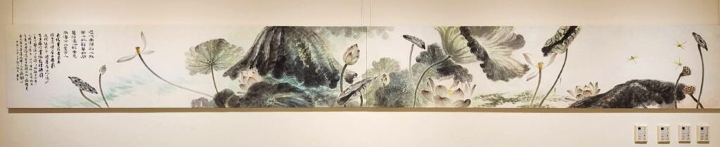 ▲林文嶽老師的荷景描繪,呈現出脫俗與恬淡之美,帶給觀者無窮寬廣的視野與療癒的切身質美,格外具有睥睨的生命力。(記者 辛澎祥/攝)