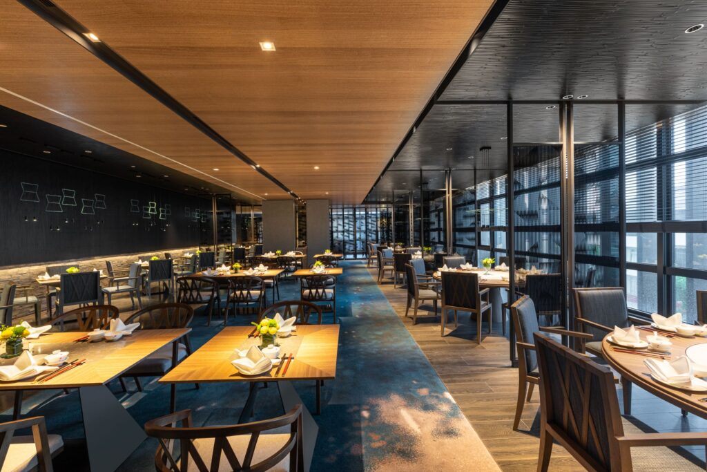 ▲寬廣舒適的餐廳及用餐環境,滿足了每位消費者及遊客的飲食需要。(圖/溫德姆 提供)