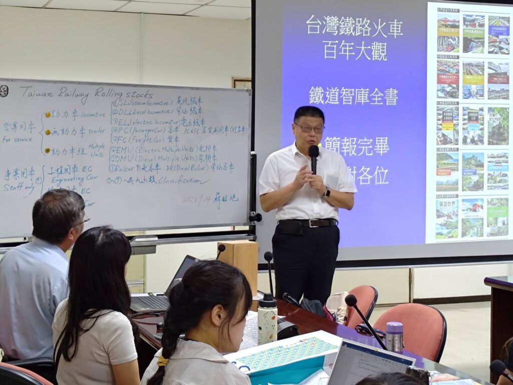 ▲台鐵公司董事長杜微以全面減碳政策做落實。（圖/台鐵公司 提供）