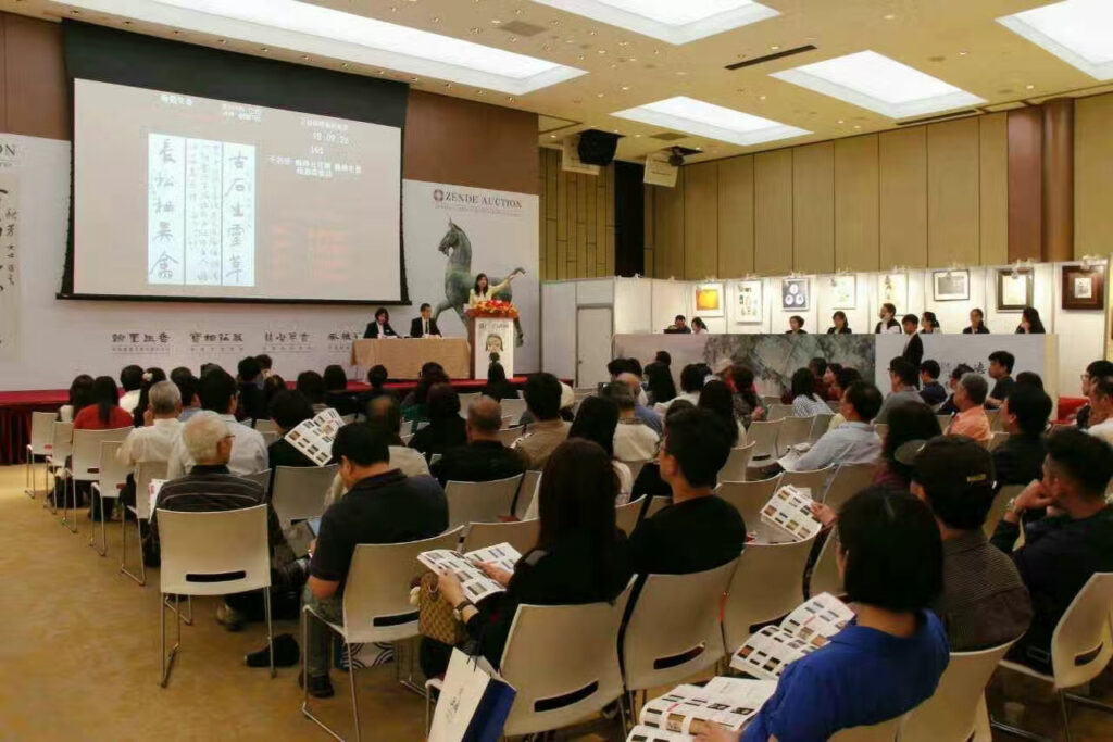 ▲拍賣會場佈置可根據實際需要規劃設置專區。（圖/游文玫提供）