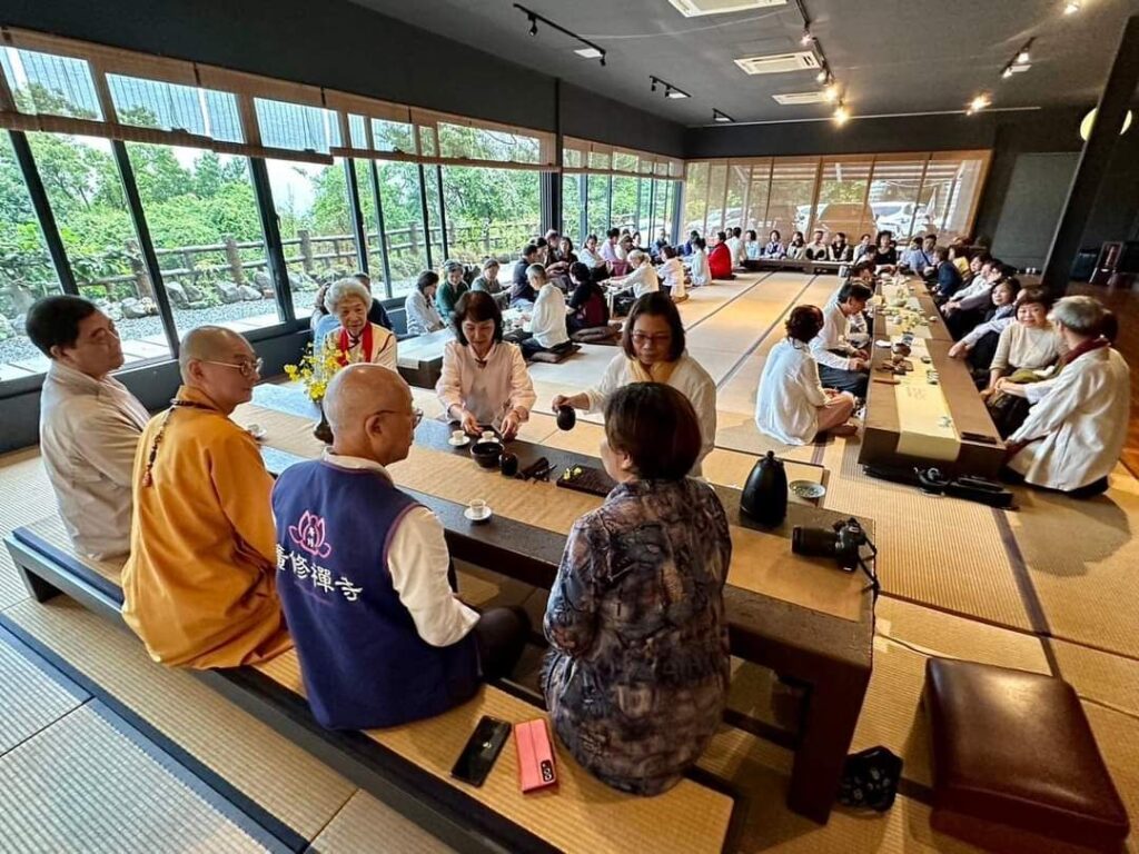 ▲廣廣修禪寺信眾經常到此品茗茶席交流，凝聚了豐沛文化深廣度與藝術美學的濃郁氛圍。（圖/廣修禪寺 提供）