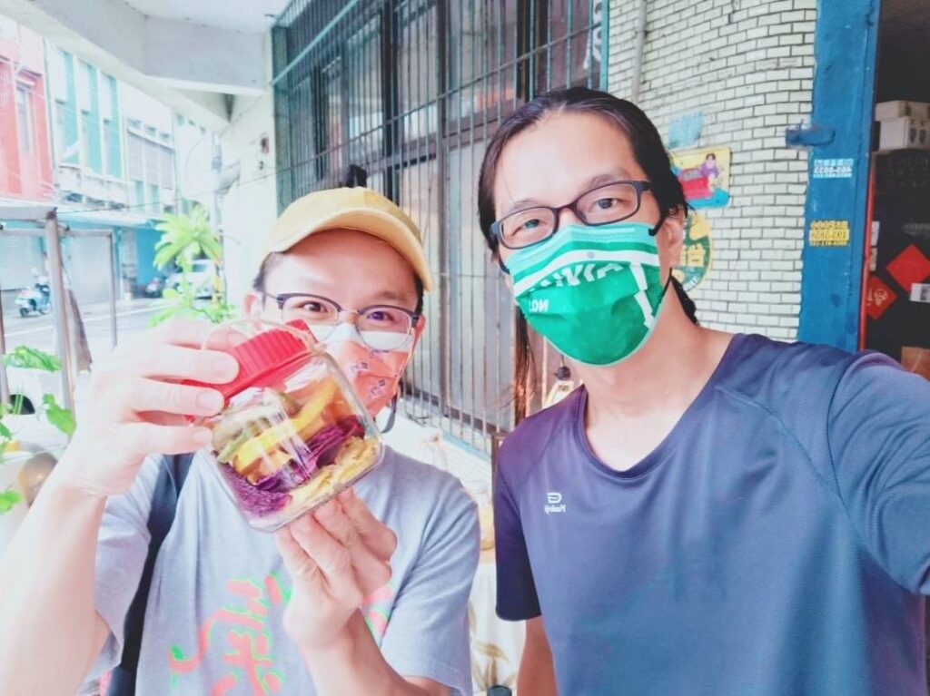 ▲民眾配合新北市農業局的政策,大力推動素食惜食餐廳料理。(圖/新北市農業局 提供)