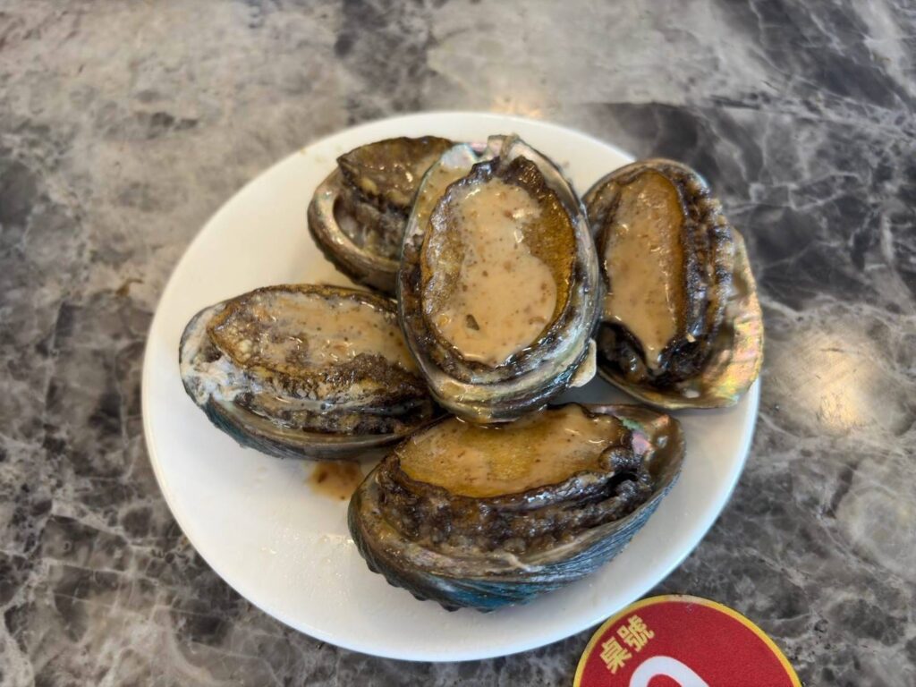 ▲馬崗漁港的美味海鮮是遠近馳名的美食佳餚。（圖/新北市漁業處 提供）