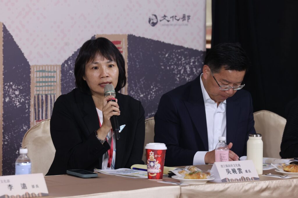 ▲連江縣文化處處長吳曉雲（左）期盼在文化部整合跨域下，讓文化基地能展現文化加乘的豐沛面貌。（圖/文化部 提供）