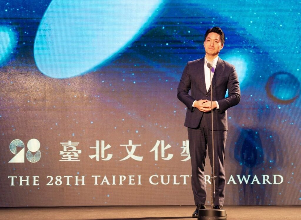 ▲臺北市長蔣萬安致詞時表達對兩位獲得臺北文化獎殊榮的兩位得主。(圖/臺北市文化局 提供)